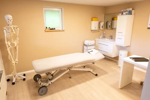 Behandlungsraum Liebscher & Bracht Praxis Christian Banzhaf