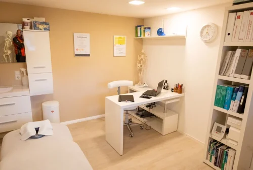 Behandlungszimmer Liebscher & Bracht Praxis Christian Banzhaf